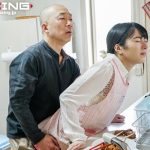 夫の単身赴任中の不貞行為を義父に知られ、欲求不満のカラダを玩具にされる淫乱妻。 由愛可奈 - 10