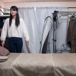 媚薬オイルマッサージ 痴●盗撮＆中出し素人娘VOL.20 超強力媚薬を配合したマッサージオイルを施術中に知らずに塗りこまれたオンナは、身体の火照りに驚き、チ○ポを欲しがる自分に戸惑い、垂れ出したマン汁に恥ずかしがりながらも生ハメ中出しまで欲してしまう！ - 9