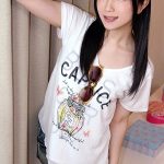 ド痴女ロリギャルが挨拶代わりにちんちんいじり! オヤジチ●ポ喰いの本領発揮! 本能でむさぼり尽くす濃密SEX! 南梨央奈 - 1