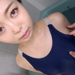 百瀬あすか 濡れてテカってピッタリ密着 神スク水 可愛い女子のスクール水着姿をじっとりと堪能!着替え盗撮から始まり貧乳から巨乳にパイパン、ハミ毛、ジョリワキ等のフェチ接写やローションソーププレイやスク水ぶっかけ等を完全着衣で楽しむAV - 9