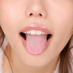 【VR】飲み会で酔った後輩女子を家まで送ると「ベッドまで運んでください…」と甘えん坊に。ベッドに寝かせると甘えて僕の事を離さない… 冨安れおな - 5