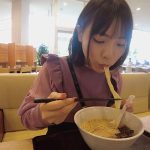 かわいい妹のようそう思っていた会社の部下は、僕を誘惑して喰べようとしてきたー 一日中デートに付き合って振り回されたあと年下の女の子に誘われて郊外のラブホで朝までめちゃくちゃ中出ししまくった。 白桃はな - 1