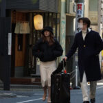 「えっ！ここでヤルの？」三上悠亜に一ヶ月密着して隙あらばいきなり即ズボッ！ 前代未聞ドッキリAV大作戦 - 1