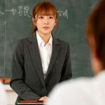 「俺らの出店の裏メニューは担任の潮吹きだから遊びにこいよ？w」文化祭で無理やり生徒たちに輪●レ×プされた新任女教師 青空ひかり - 4