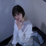 挨拶もしてくれない無口で地味なお隣さんは僕のチ○ポを身勝手に求めて精子をこってり搾り取るんです。 月乃ルナ - 3