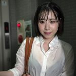 小悪魔顔で優しく誘惑してくるヤリマンすぎるデカ尻家庭教師 沙月恵奈 - 3