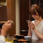 不倫中で嫌がる妻にねっちょりバック中出し 月乃ルナ - 1