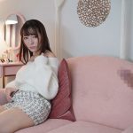 えっ！お姉さんとヤリたいの！！？ 両親の不在中チ○ポビンビンでお願いしてくる絶倫早漏弟の挑発を真に受けた巨乳お姉さん 中出ししてないフリして暴走ピストン 小花のん - 3