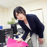 【VR】会社では美人で真面目な上司が酔って家まで送り届けたら普段の姿からは想像もつかないようなズボラ部屋だった！ 入るなり服を脱ぎだし洗っていないチンコいきなりフェラ。ゴムもしないでナマ騎乗位でイカされ無責任中出しさせられる！‘夏目響’ - 4