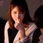 「シャワーだけ貸してあげよっか」 終電なくなり同僚女子社員の部屋に… 無防備すぎるおっぱいと生脚に興奮した僕はチラつく妻の存在が吹き飛ぶほど一晩中モウレツにハメ狂った… 天川そら - 1