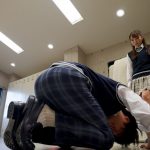 噂のヤリマン委員長にSEXさせて下さい。と、土下座してみるorz 枢木あおい - 9