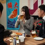出張先で軽蔑している中年セクハラ上司とまさかの相部屋に…朝まで続く絶倫性交に不覚にも感じてしまった私 村上悠華 - 2