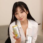 【VR】飲み会後に突然の大雨。雨宿りついでに僕の家に上がり込んだ会社の後輩と… 月野かすみ - 10