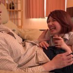 休日にストロング●片手にテンションあがって家に押しかけてくる近所のお姉さん！ - 1