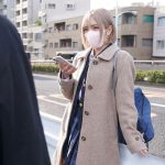 【敗因:激ピス子宮ノック】自称不感症のパパ活マ〇コを何度も焦らして開発したらイキ潮吹いて堕ちました 春陽モカ - 1