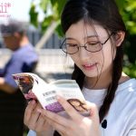 地味なオタク友達はムッツリで早漏で超絶倫エグイほどしゃぶってすんげぇはしたなく腰振って僕のチ●ポを調教したがる…。 設楽ゆうひ - 1