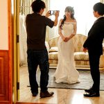 結婚式間近の花嫁、新郎との愛あるSEXよりも男性ウェディングプランナーから無理やり犯●れるほうがま●こビチャ濡れでイキまくる。 七ツ森りり - 9