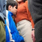 満員電車で巨乳を顔に押しつけからかっていたらウブ少年がエロガキに豹変！ちゅうちゅう乳首を吸いつかれ感じてしまった高身長女 - 9