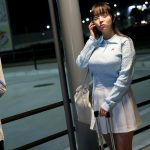 就寝中の夜行バスで指マンされた恐怖に目を開けられず寝たふりしながらイキまくる気弱女子3 帰省中の敏感爆乳女 - 2