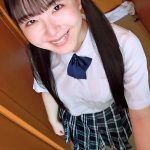 姪っ子みたいな無邪気な娘は溺愛中出しさせてくれるピュア娘でした【成熟Gカップ・天然まん毛・ハメ潮】放課後美少女とイチャLOVEハメ撮りデート 水泳部 真白ふわり - 1