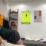 制服少女が部屋で1人でムラムラして…秘密の自慰をこっそり隠し撮り。声を漏らして快感に没頭する無防備な角オナ盗撮。その後凸してビショ濡れま●こSEXした。 - 5