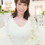 経験豊富な優しい素人人妻が最高の童貞筆おろし 宝田もなみ - 1