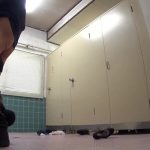女子大生トイレ押し●み中出し 1 - 15