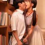 毎朝電車の端の席で読書をしている清楚美人お姉さんがM男を痴女って弄ぶ特殊性癖の持ち主だったなんて… 愛才りあ - 4