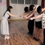 子どもカワイイ童顔女子が童貞クンおち●ぽザーメンを無邪気におま●こで受け止める、合法中出し筆下ろし！ ひなたなつ - 14