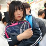 通学電車で突然ジャージをずり下げられるオマ○コ丸出し羞恥で逃げられずイカされまくるスポーツ女子 - 16