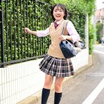 【VR】アイドルに憧れてメイド喫茶でバイトするキラキラ制服少女をプロデューサーになりすまし騙しハメ姦 八坂凪 - 3