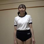 神田ゆい ムチムチ美尻 神ブルマ 美少女やぽっちゃり娘らにピチピチブルマ&体操着を着せ、ハミパン、ムレムレワレメを毛穴まで見えるほどの超ドアップ接写!さらに尻コキ、着衣お漏らし放尿やブルマぶっかけ等ブルマ好きに送る完全着衣フェチAV - 17