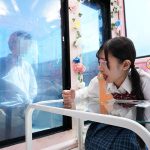 一般男女モニタリングAV×マジックミラー便コラボ企画 彼氏の目の前で路上NTR！女子○校生が初めての「お口だけでコンドーム装着」に挑戦！ノーハンドでデカチンを咥えたうぶなオマ○コは恥じらいながらもびしょ濡れ！彼氏の目の前で寝取って最後はゴムを外して生中出し！ - 2