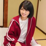 『し～っ！声出したらバレちゃうよ！』『近いんですけど…』『今、唇当たったよね？キスした？？』『暗くて分からないです。』修学旅行の奇跡！布団の中でクラスのマドンナと唇と唇の距離1mm！ 倉本すみれ - 2