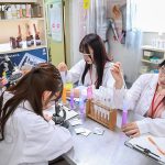 「これも大事な商品化への試験だからちゃんとやって！」コンドームメーカーに就職したら男はボク1人。仕事熱心な理系女子社員になぜか毎日実験台にされています。リアルなデータを取りたいからと、今までは模型の男性器でやっていた試験を全部ボクのチ○ポでやることに - 2