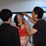 深夜のコンビニで寝盗られ堕とされた超キメパコ絶頂のヨガパンツ奥さん 花衣つばき - 14