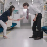 最終接吻電車 誰もいない2人きりの車内で美人お姉さんと何度もキス×キス×キス 吉澤友貴 - 3