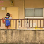 隣人のゴミ部屋で異臭中年おやじに監禁調教...理不尽すぎる鬼畜中出しで孕まされた制服女子 松岡美桜 - 2