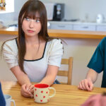 弟想いの義姉がヌードデッサンモデル!?女性の裸が見たくて美術部に入った。しかし!ヌードデッサンの時間は一年に一度きり!事実を知って落ち込むボクの為に義姉がなんと自宅でヌードモデルになってくれたんです。恥ずかしそうに服を脱いでいく姿に大興奮!さらに… - 2