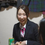 SNS総フォロワー9万人 人妻女性タクシードライバー 春木蘭子 45歳 AVDEBUT「丁寧な接客を心掛けていますが乱暴な不倫SEXが大好きです」 - 10