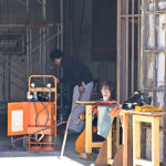 作業着の下に隠されたメスの顔…男だらけの町工場で働く寡黙で孤独な溶接女子が歪んだ本性を曝け出すドM変態カミングアウトAVデビュー 桜庭かりな - 3