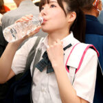 頑なに乳首を隠す女◎◎生の両手が感じてノーガードになるまでオイル揉みしまくれ! 推定Cカップ細身娘 - 2