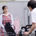 息子が通う保育園の美人先生と妻子が実家に帰省中に自宅密会をして1週間ヤリまくった絶倫不倫セックス 神木麗 - 2