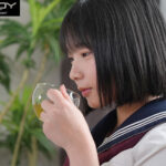 寝ている間に「スペンス乳腺」を勝手に侵食された無垢な少女。目が覚めた時、もう元には戻れない体に… 東峯日奈子 - 1