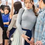 「おち○ちん大きくなっちゃったの?叔母さんがなんとかしてあげるね」叔母と電車に乗ったら超満員!しかもなぜかボクの周りはセクシーな女性ばかり。フル勃起で電車内でモジモジしていたら、慌てた叔母がこっそりと手で抜いてくれました。でも叔母も…。 - 1