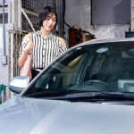 妻の小さな車が揺れている 長身桃尻パート主婦と勤労青年の密接カーセックス浮気物語 花宮きょうこ - 14